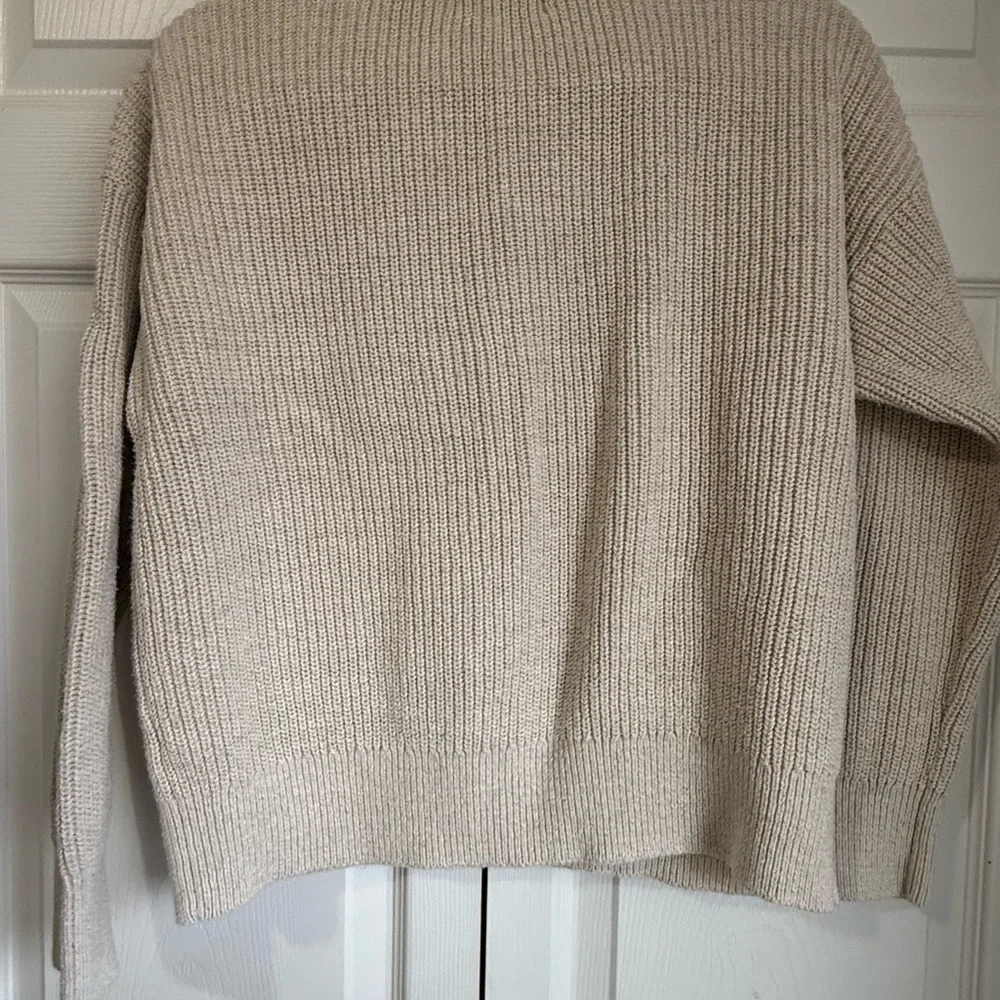 Old Navy Beige Ribbed V-Neck Button Cardigan - Picture 5 of 5